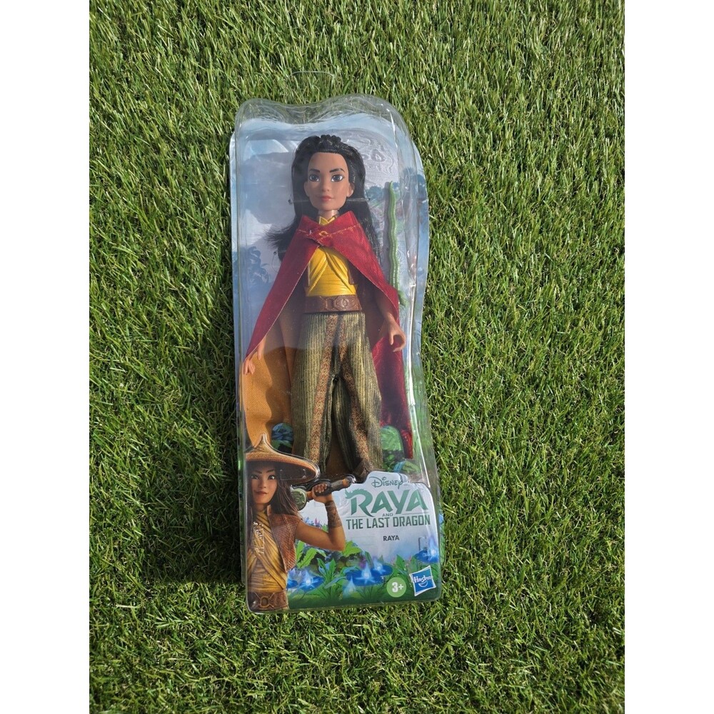 Disney Raya 11" Fashion Doll Sword Raya and The Last Dragon New Sealed *DMG Box